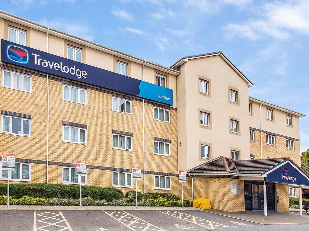 Travelodge Харлоу Экстерьер фото